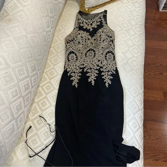 Dress size 4 - Picture 2 of 4